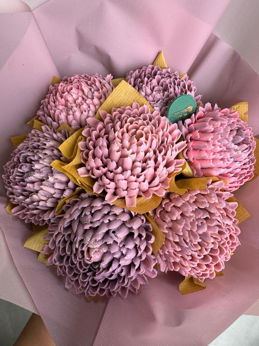 Chrysanthamum Blush Cupcake Boucake